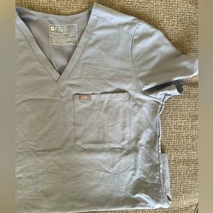 SMALL figs scrub set